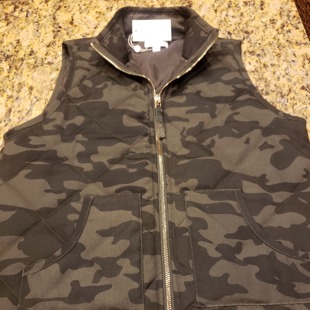 Mudpie Camo Vest